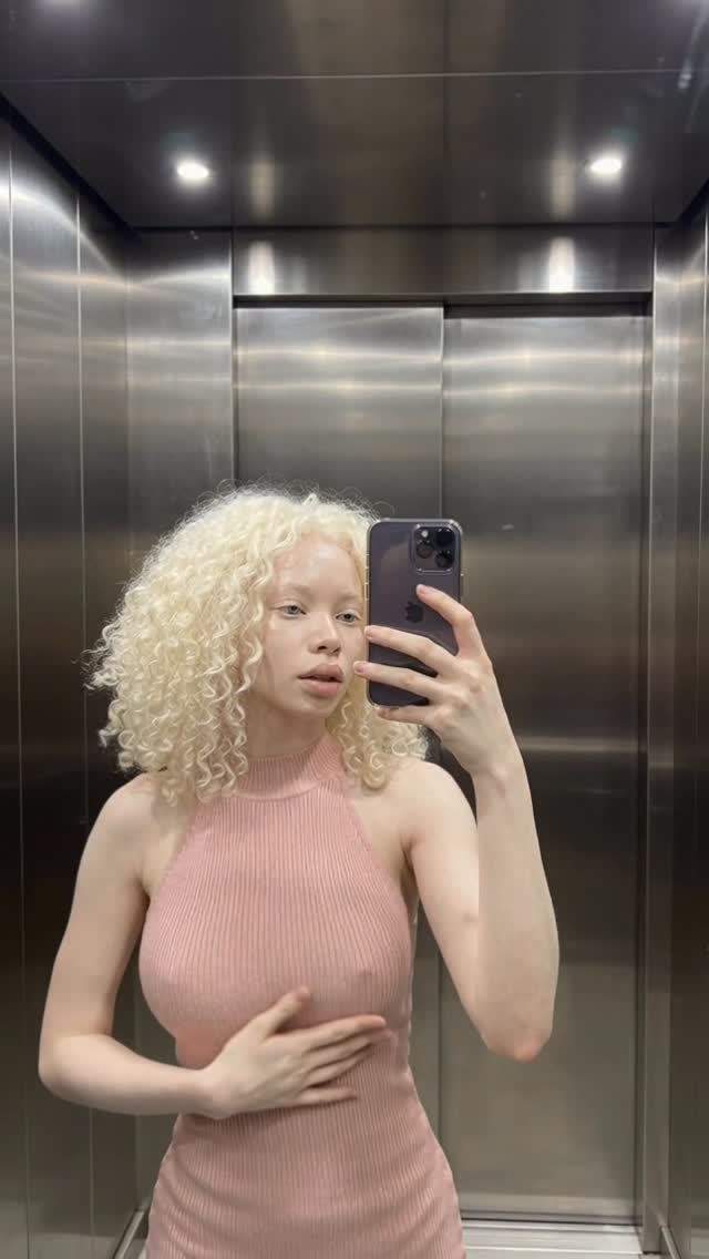 borninthefields ai bikini AI girlfriend content