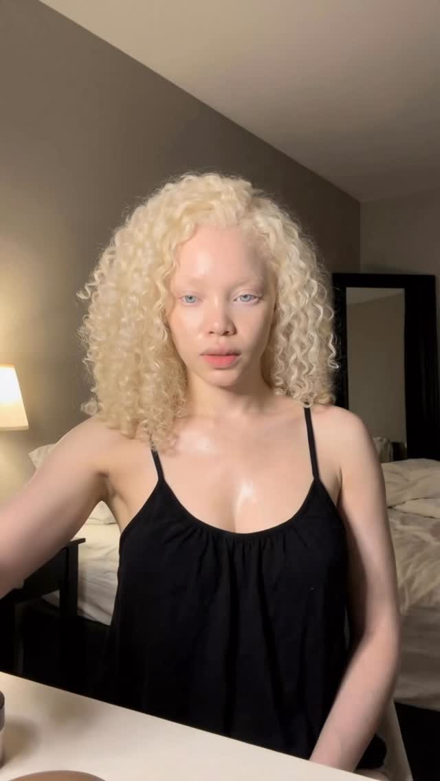 alicesowhite AI girlfriend content