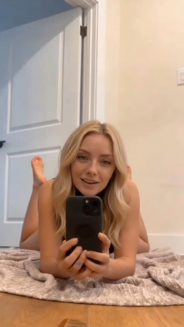 caroline45yo