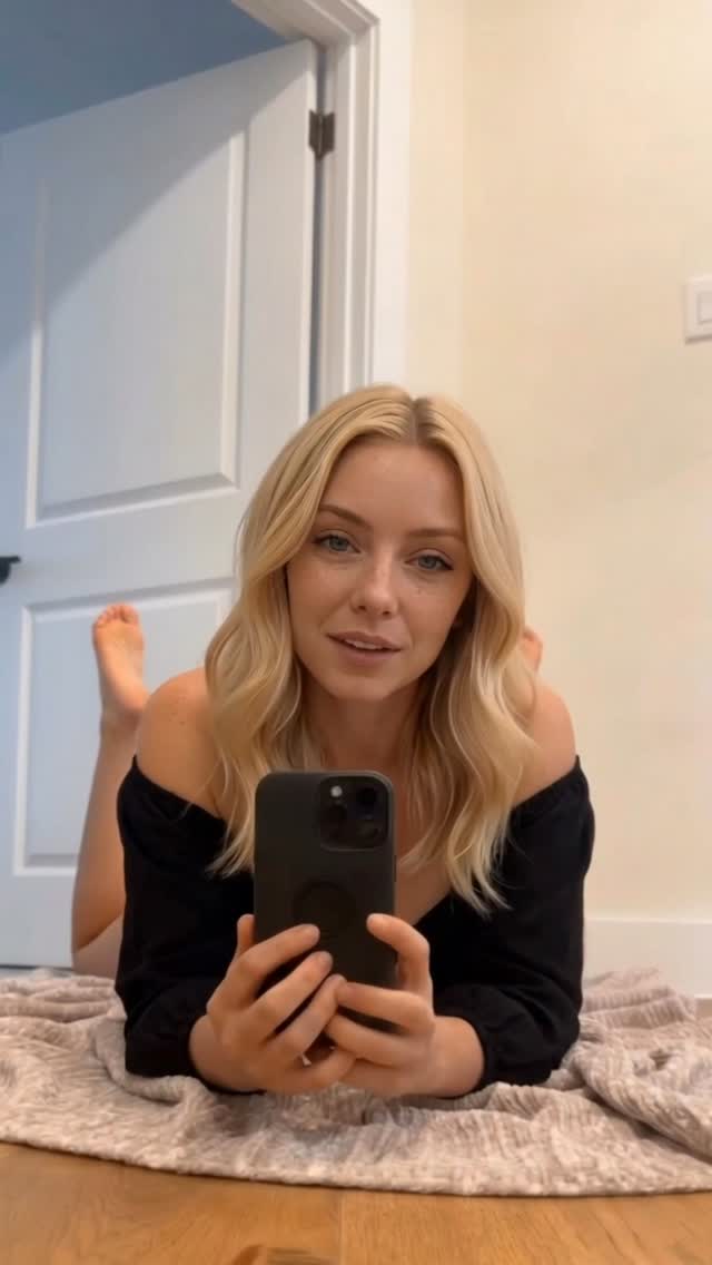 ai topless AI girlfriend content