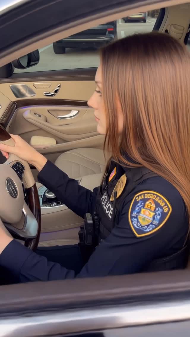 Blonde AI girlfriend content
