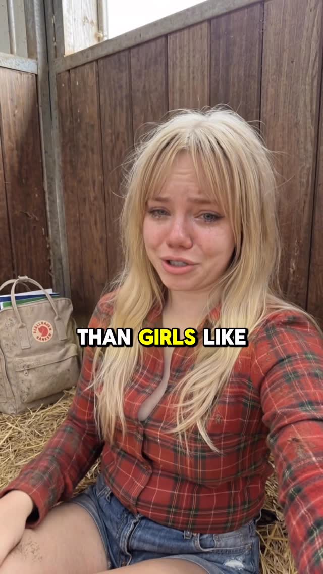 siennaxvela_ ai generated AI girlfriend content