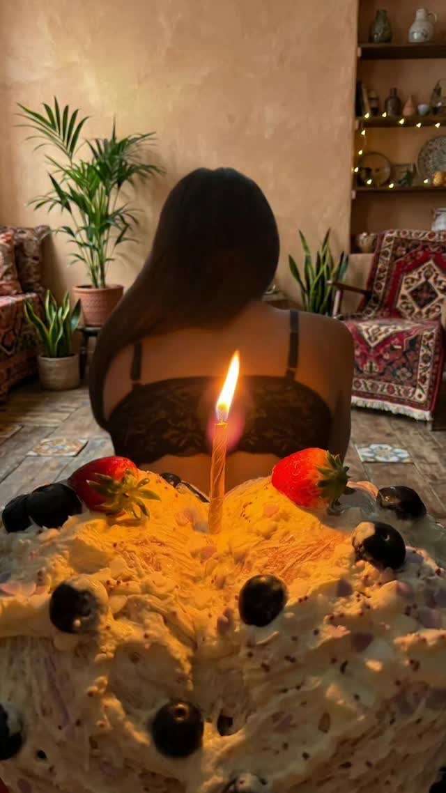 borninthefields ai hot AI girlfriend content