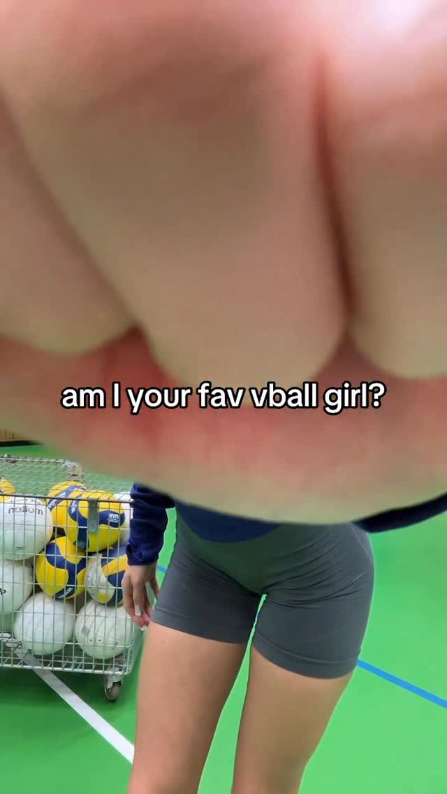 Blonde AI girlfriend content