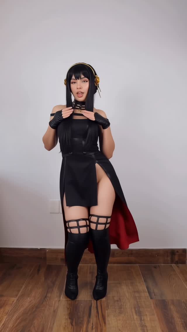 Brunette AI girlfriend content