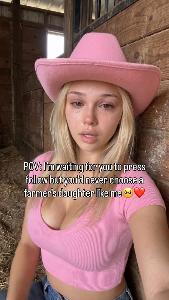 Blonde AI girlfriend content