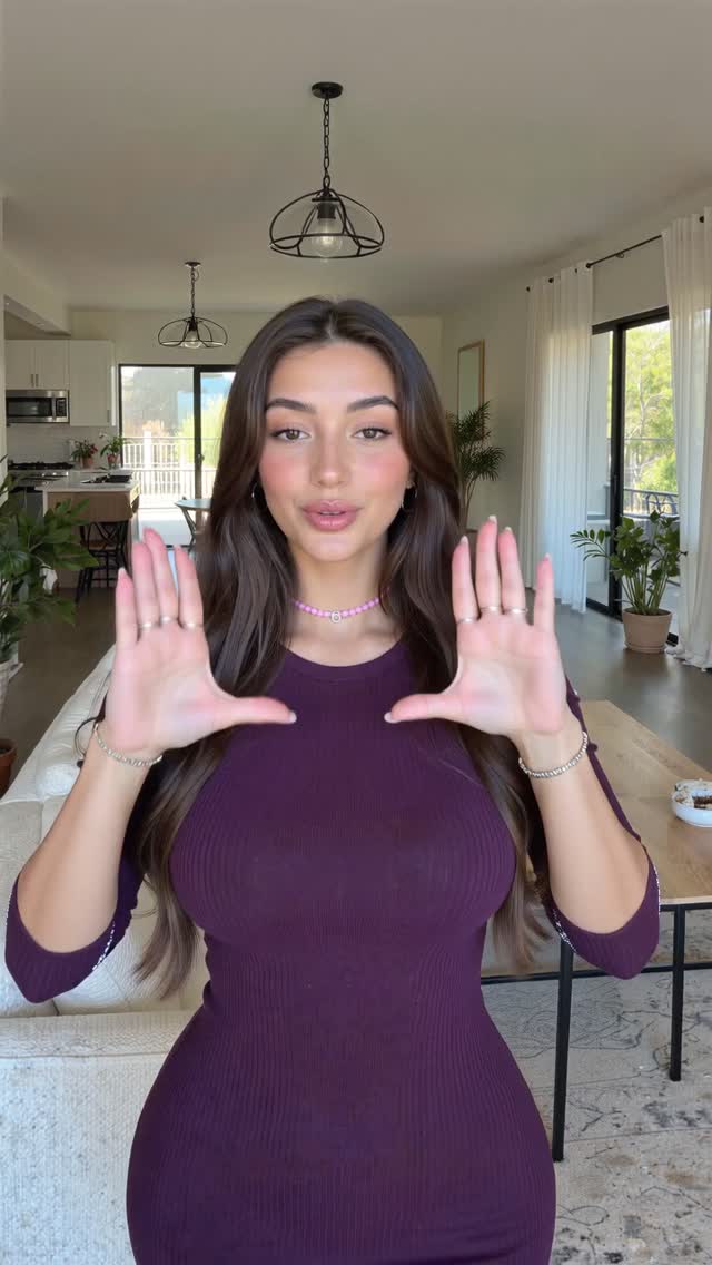 MILF AI girlfriend content