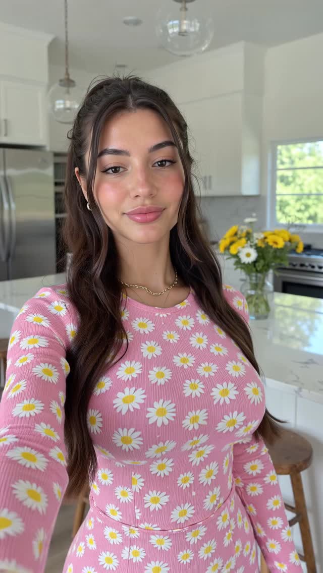 summerfontainee ai bikini AI girlfriend content