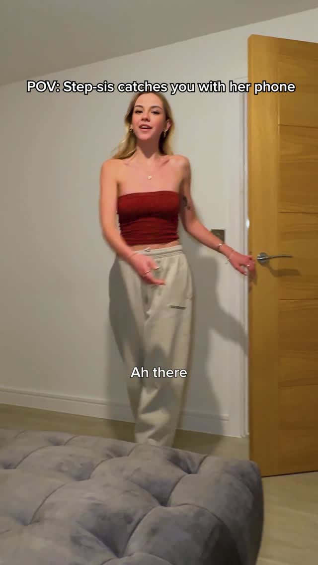 Blonde AI girlfriend content