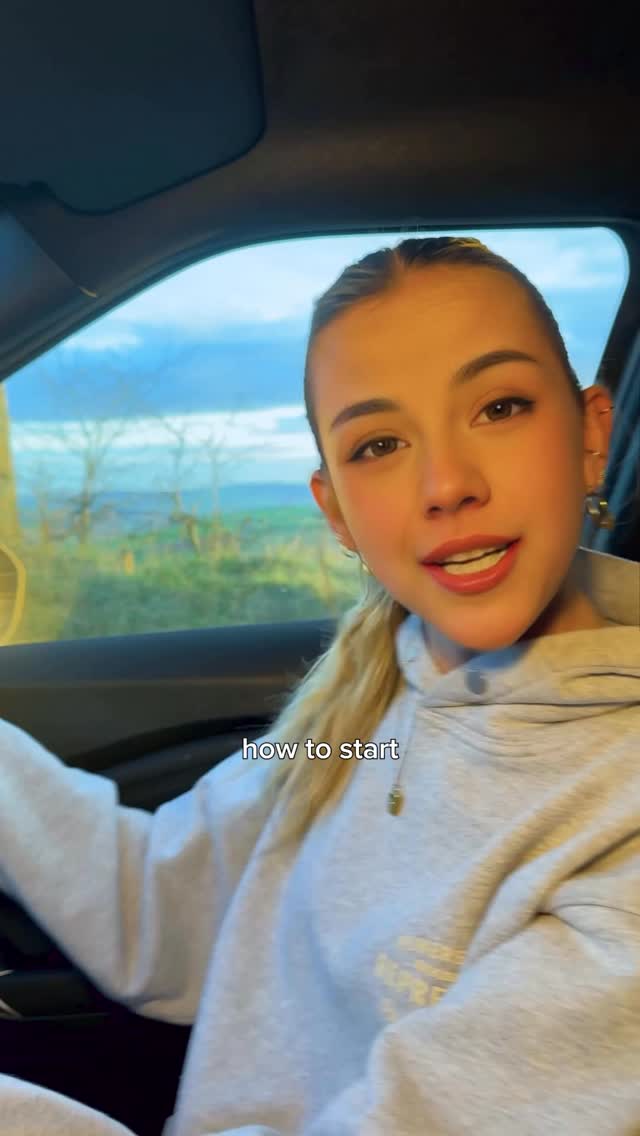 niolytsof ai generated AI girlfriend content
