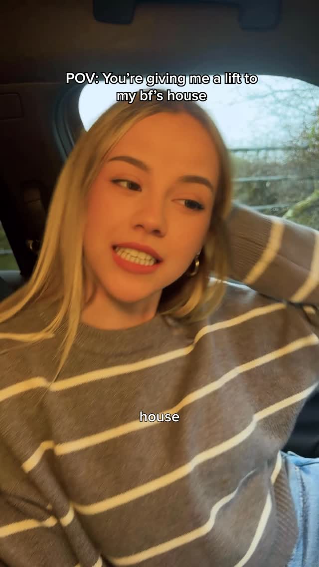 Blonde AI girlfriend content