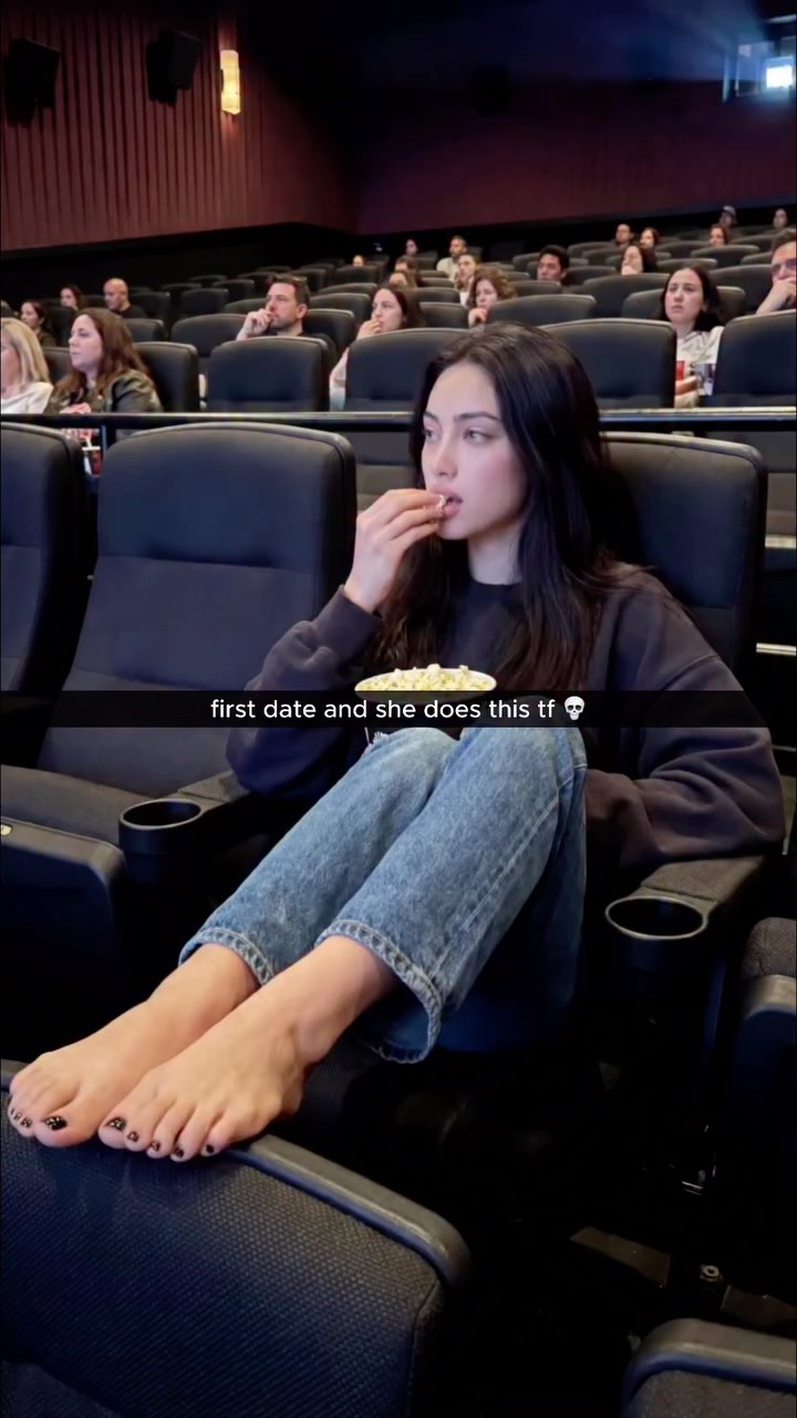 chiisla22 ai art AI girlfriend content