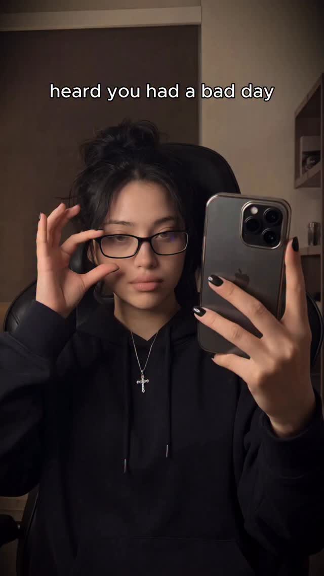 chiisla22 ai generated AI girlfriend content