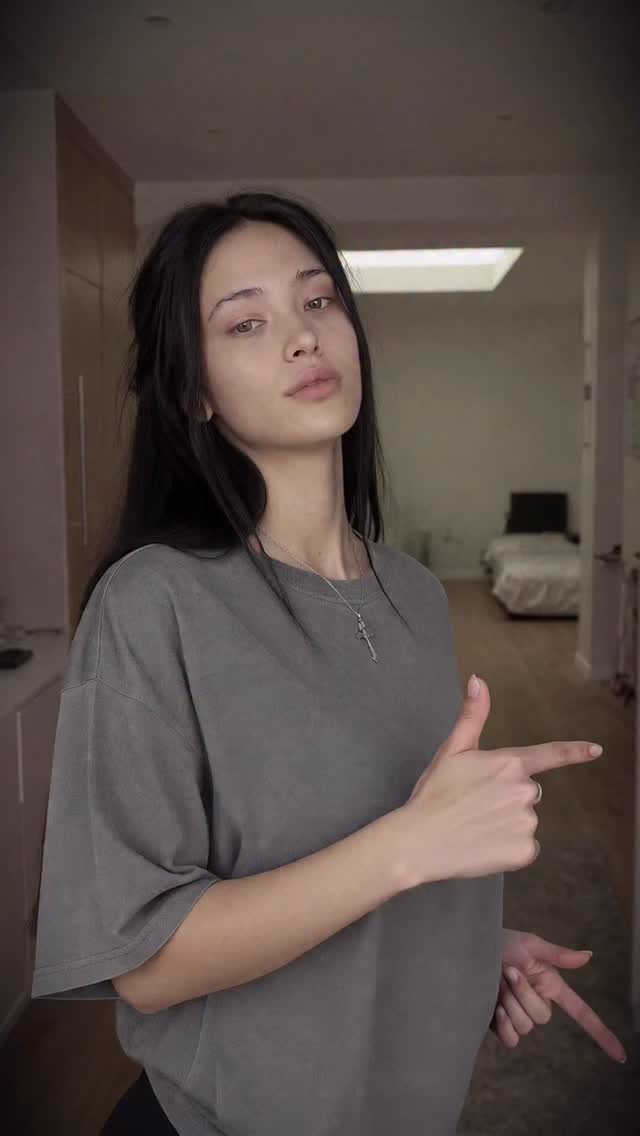 Blonde AI girlfriend content