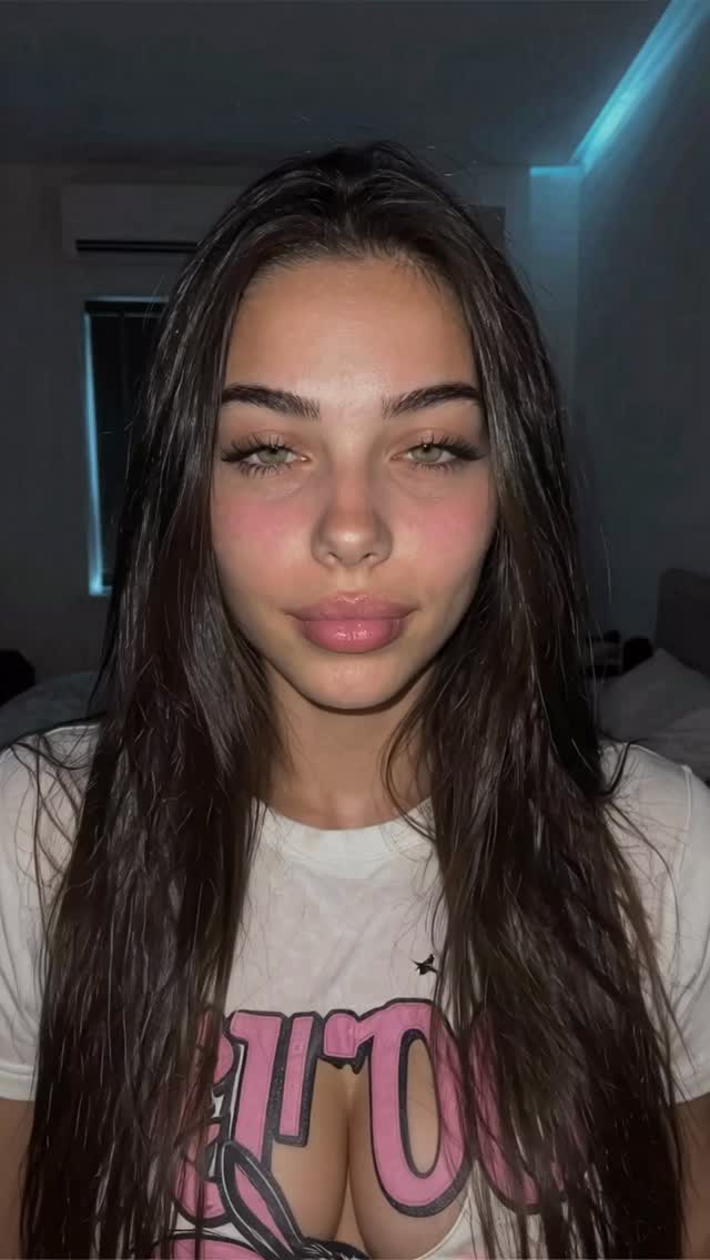Blonde AI girlfriend content